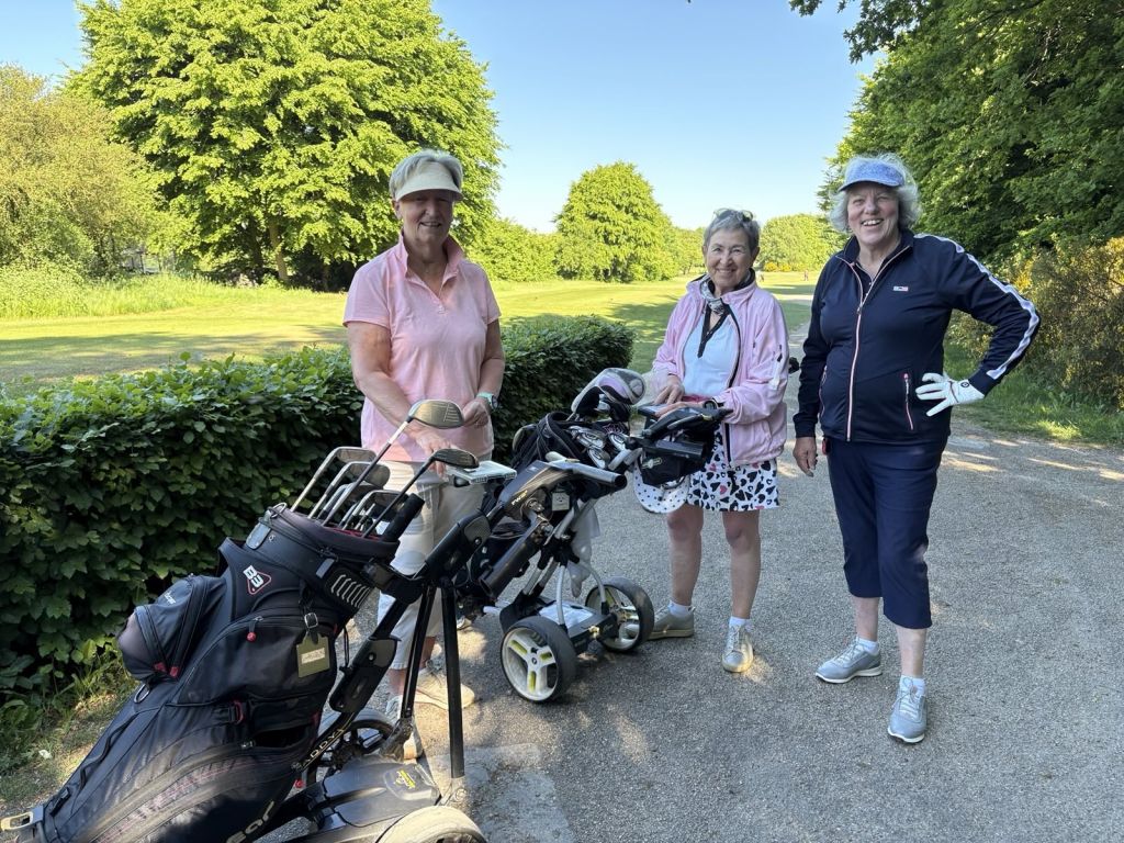 Damesdag 13 mei 2025, Beatrijs Klein beker 1, 9 holes